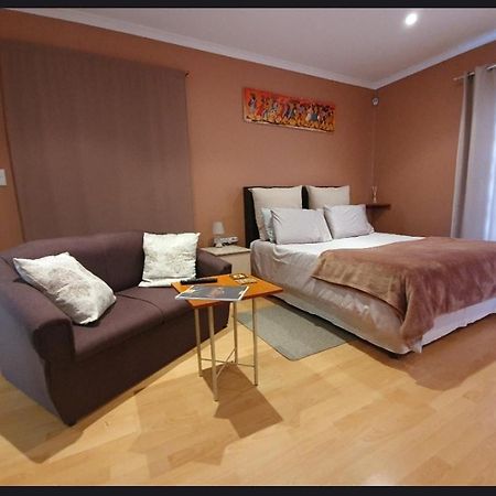 Birds Holiday Accommodation 1 كيب تاون المظهر الخارجي الصورة